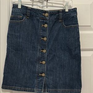 Nautica denim skirt size 4 with 6 buttons.